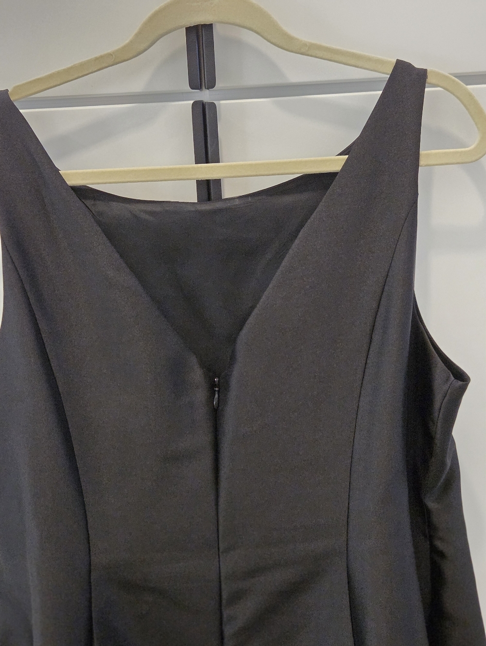 Adrianna Papell Black Sleeveless High Low Evening Gown - Elegant Long Dress - Picture 3 of 6